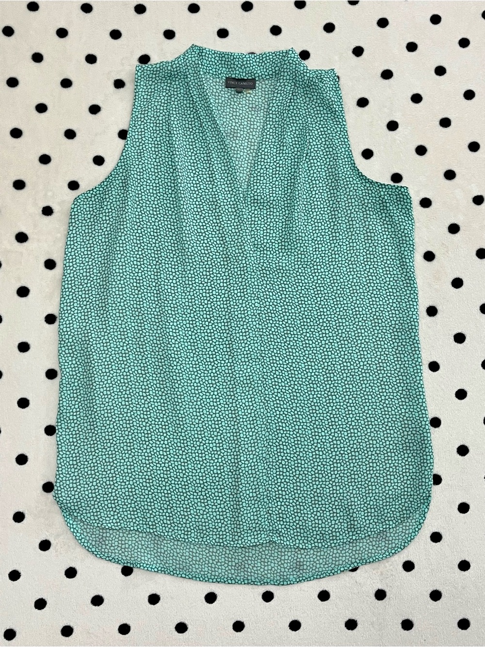 Vince Camuto Sleeveless Split Neck Patterned Blouse Size S